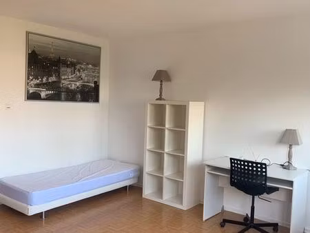 joli studio etudiant meublé