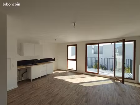 t4 neuf 82m² avec balcon & parking – la courneuve (pinel / visale acceptée)