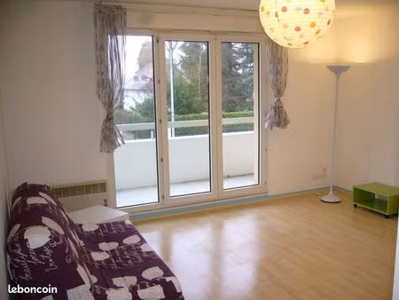 grand studio meublé balcon parking