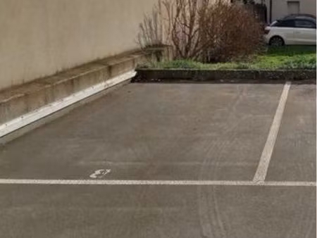 place de parking arzon