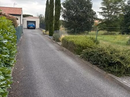 a louer villa t4 récente  garage  jardin fenouillet