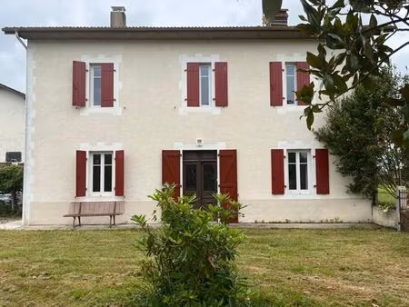 location maison 6 pièces 164m² pomarez 40360