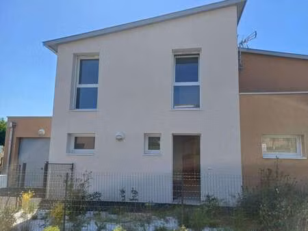 vente maison à saumur (49400) : à vendre / 96m² saumur