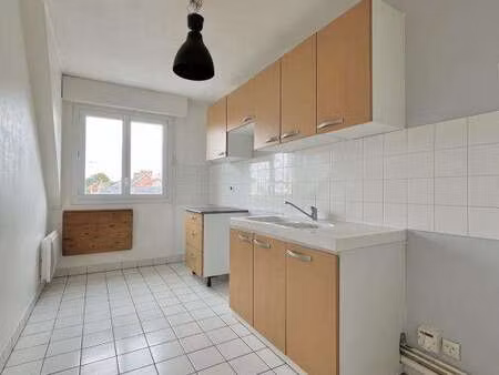 location appartement 2 pièces à nantes (44000) : à louer 2 pièces / 49m² nantes