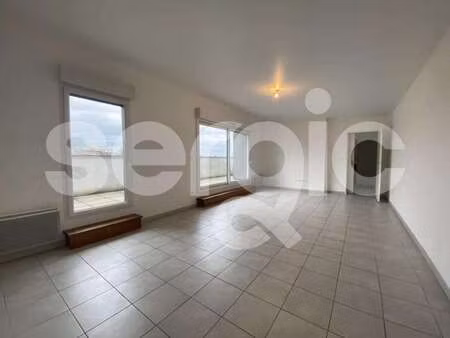 location appartement 4 pièces à nantes (44000) : à louer 4 pièces / 89m² nantes