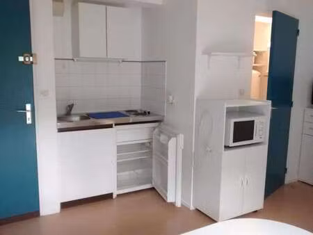 location appartement t1 meublé à poitiers (86000) : à louer t1 meublé / 22m² poitiers
