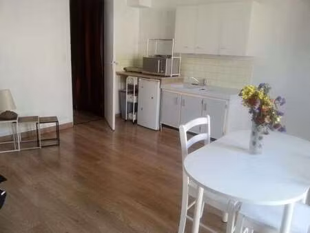 location appartement t1 meublé à rouen vieux-marché - st eloi (76000) : à louer t1 meublé 