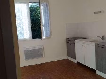 location appartement t1 à clermont-ferrand (63000) : à louer t1 / 30m² clermont-ferrand