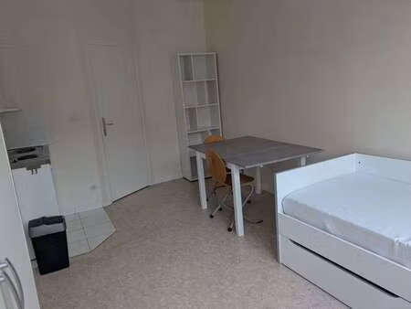 location appartement t1 meublé à amiens (80000) : à louer t1 meublé / 19m² amiens