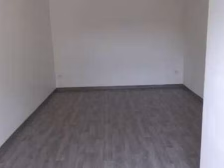 location appartement 2 pièces à bazeilles (08140) : à louer 2 pièces / 31m² bazeilles