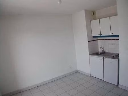 location appartement t1 à besançon (25000) : à louer t1 / 20m² besançon