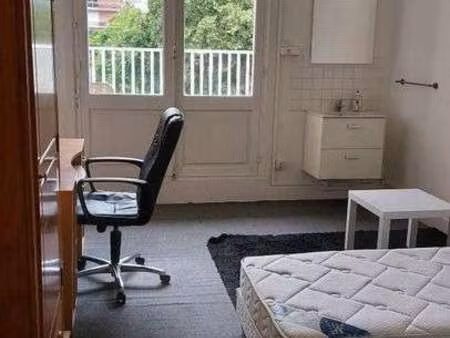 location appartement t1 meublé à croix (59170) : à louer t1 meublé / 18m² croix