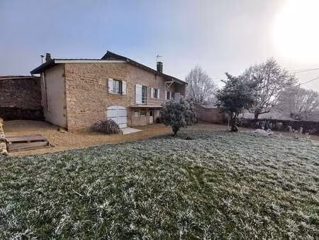 location appartement t1 meublé à la roche-vineuse (71960) : à louer t1 meublé / 37m² la ro