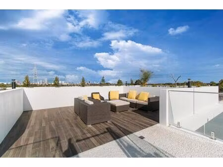 **exceptionnel 4 pièces duplex avec terrasse en dernier étage + parking  en centre ville**