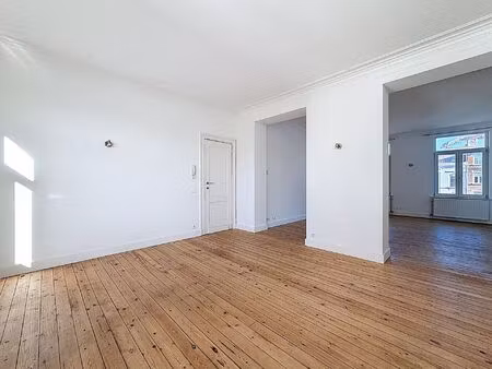 appartement à louer avec 2 chambres   ixelles (vbe32606)
