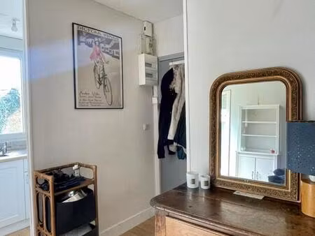 à louer – appartement t2 duplex avec deux balcons