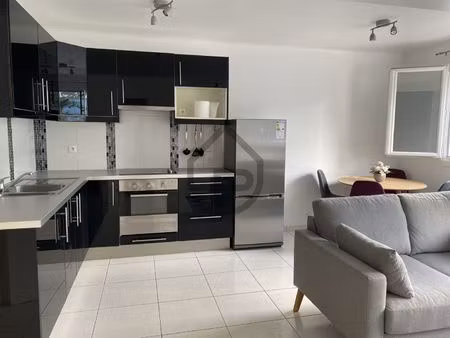 deux pieces de 37 m² loue meuble- avenue daumesnil