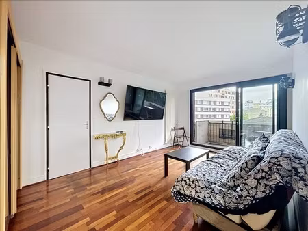 appartement - 2ème étage - 43 24 m2 - 2 pièces - meublé