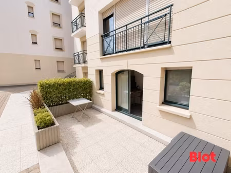 a vendre en exclusivite chez blot immobilier - appartement t1 avec terrasse et parking
