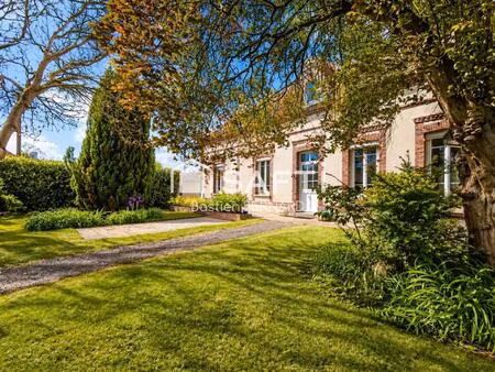 6 chambres  dépendances  calme : le combo rare