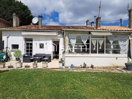 maison de ville avec grand jardin et garage