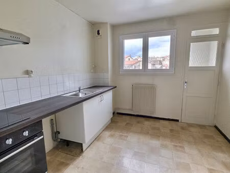appartement 3 pièces 67 m² à louer clermont-ferrand 63100 ? | era immobilier