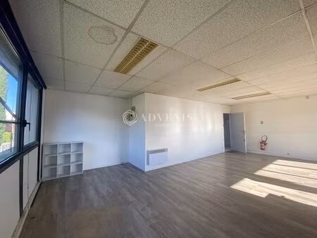 location bureaux 60 m² à 133 m²
