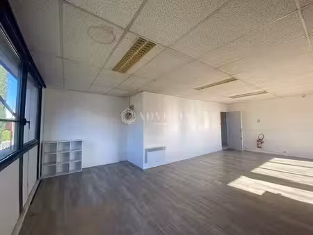location bureaux voisins-le-bretonneux 78960 60m² à 133m²