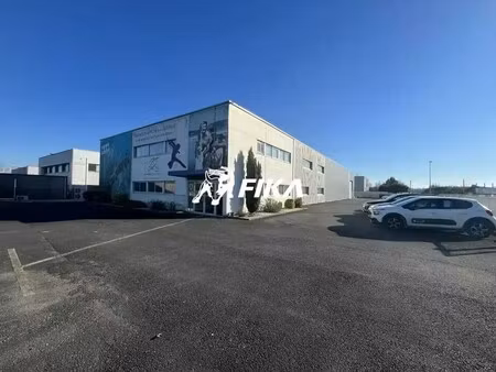 vente local d'activités 1 410 m²