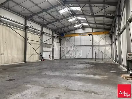 vente local d’activités moze sur louet 49610 2200m²