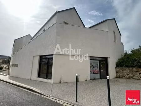 vente commerce brece 35530 100m²
