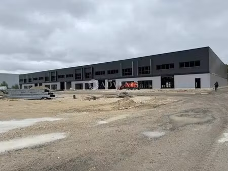 location local d’activités checy 45430 201m²