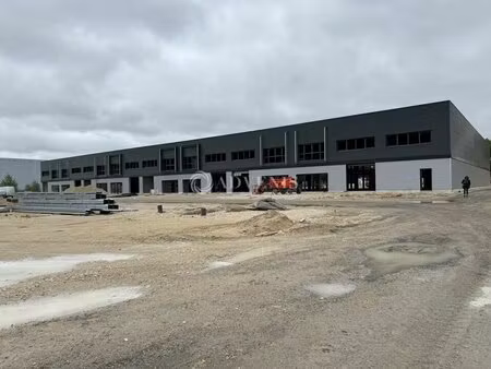 location local d’activités checy 45430 804m²