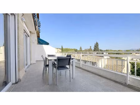 appartement 5 pièce(s) 110 m2