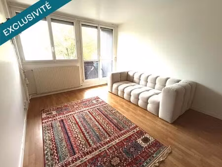 beau 3p proche université et rer a cergy-préfecture avec extérieur et place de stationneme