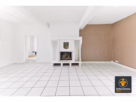 location appartement 4 pièces 134 m2 à saint-priest