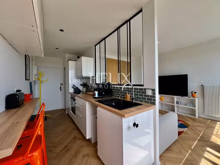 beau studio meublé rénové au pecq avec grande terrasse