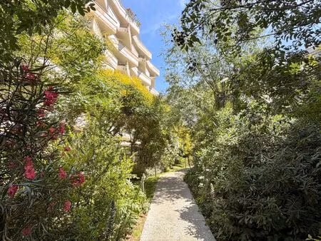 vente appartement de luxe montpellier 3 pièces 80 m² <meta name="description" content="déc