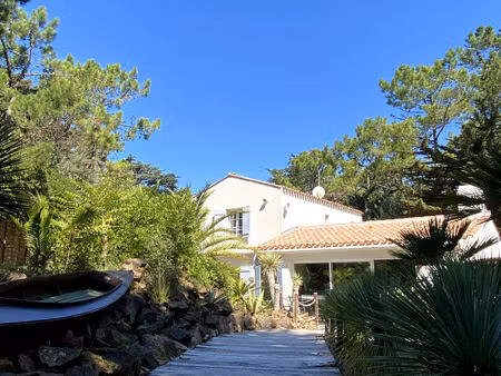 maison barbatre 8 pièce(s)