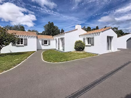 maison 4 pièces à vendre à châteauneuf - 120 m² sur terrain de 1150 m²