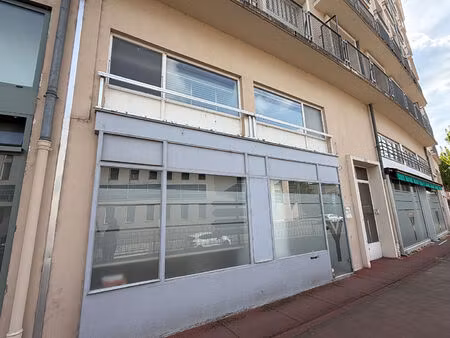 investissement locatif - local commercial 102m² loué