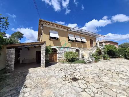 vente maison 5 pièces 281 m² roquefort-les-pins (06330)