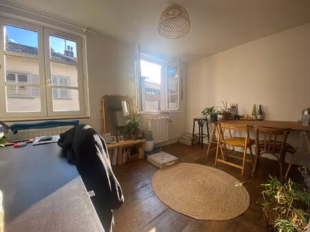 proche fac de droit  appartement t2 de 34m² avec cuisine équipée !