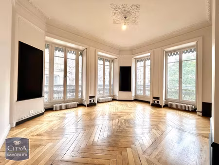 appartement à louer 5 pièces 124.5 m² - lyon 2e arrondissement (69002) - 2 267€
