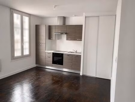 a vendre  centre/saint marc  immeuble deux appartements t2
