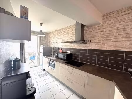 brest - pilier rouge - t2 - 44 82m²
