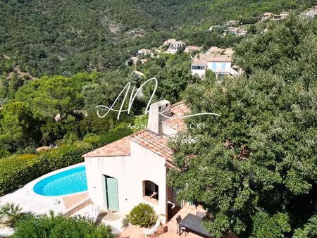 villa - 5 chambres avec piscine et jardin au rayol canadel