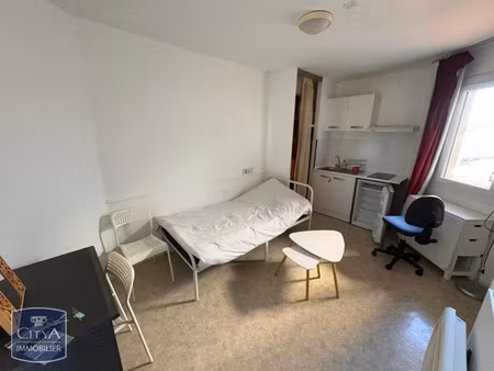 appartement à louer 1 pièce 13.73 m² - angoulême (16) - 360€