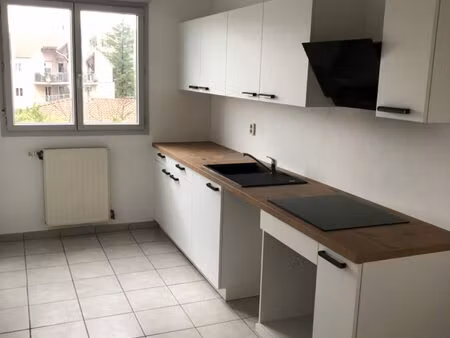 location appartement 3 pièces 67m² villeurbanne 69100