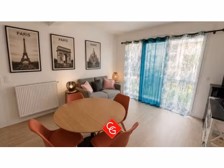 appartement dans une résidence récente  éterville (calvados)